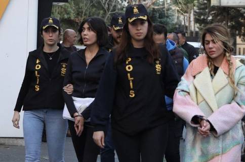 Nihal Candan ve Bahar Candan kardeşlerin 'dolandırıcılık' davasında karar çıktı 5